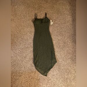 Long medium womans size green dress
